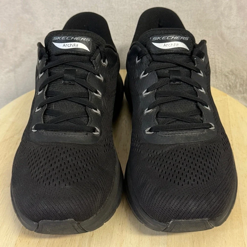 Skechers hands free